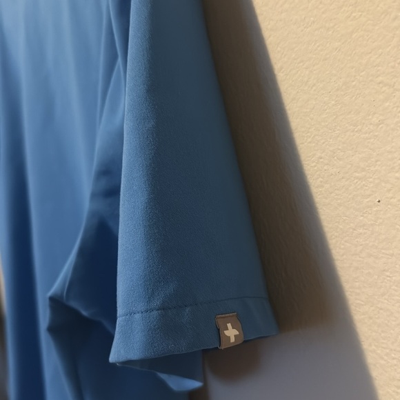 FIGS Leon Three-Pocket Scrub Top Mens Medium Blue Nurse Healthcare - Picture 7 of 7